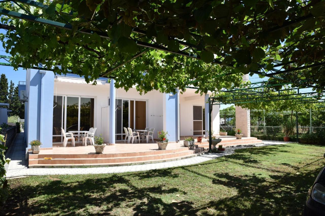 Apartments Fati & Flori Улцинь Экстерьер фото