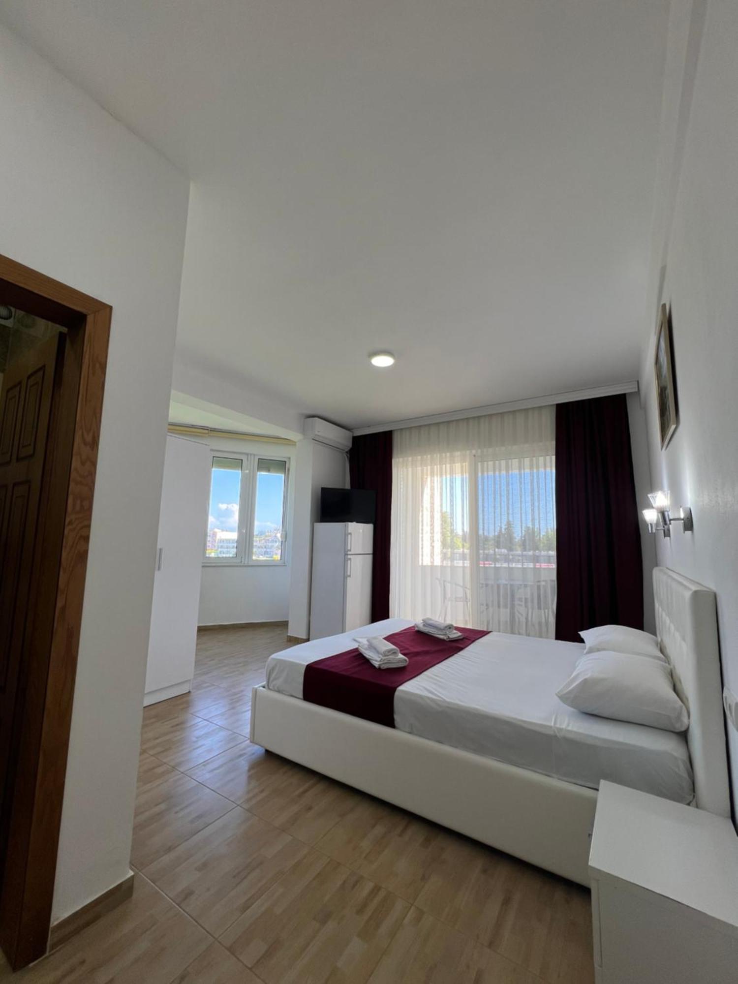 Apartments Fati & Flori Улцинь Экстерьер фото