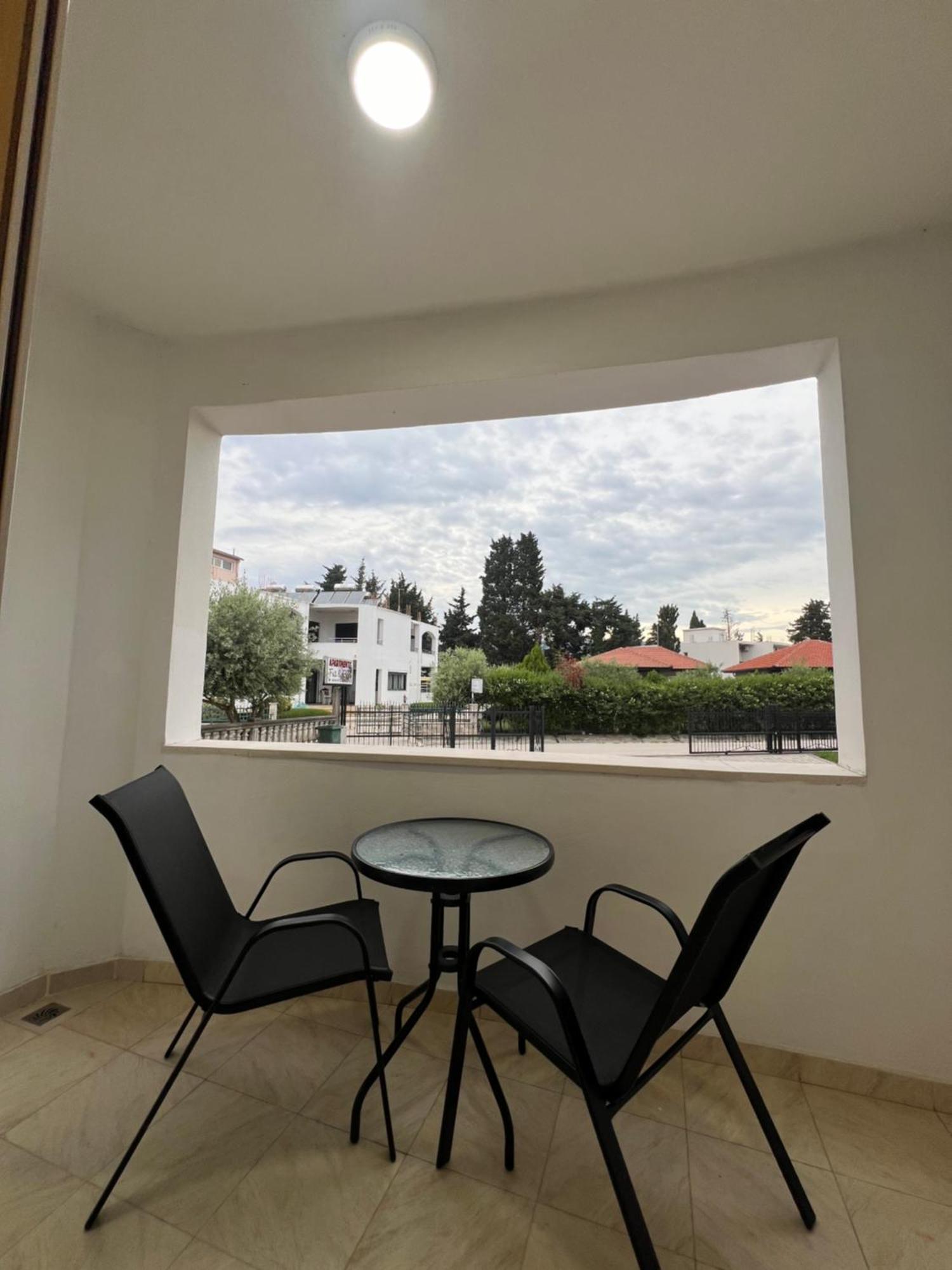 Apartments Fati & Flori Улцинь Экстерьер фото
