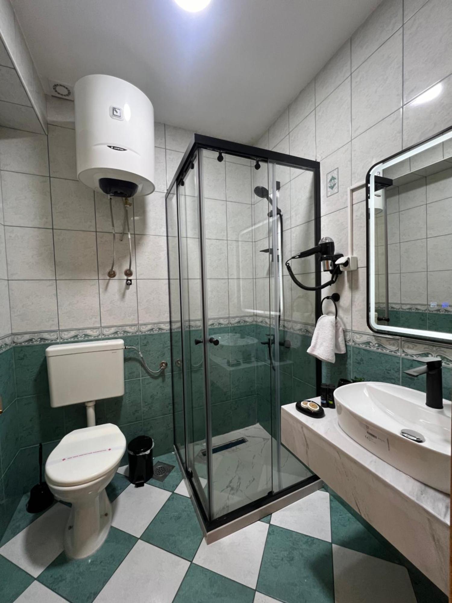 Apartments Fati & Flori Улцинь Экстерьер фото